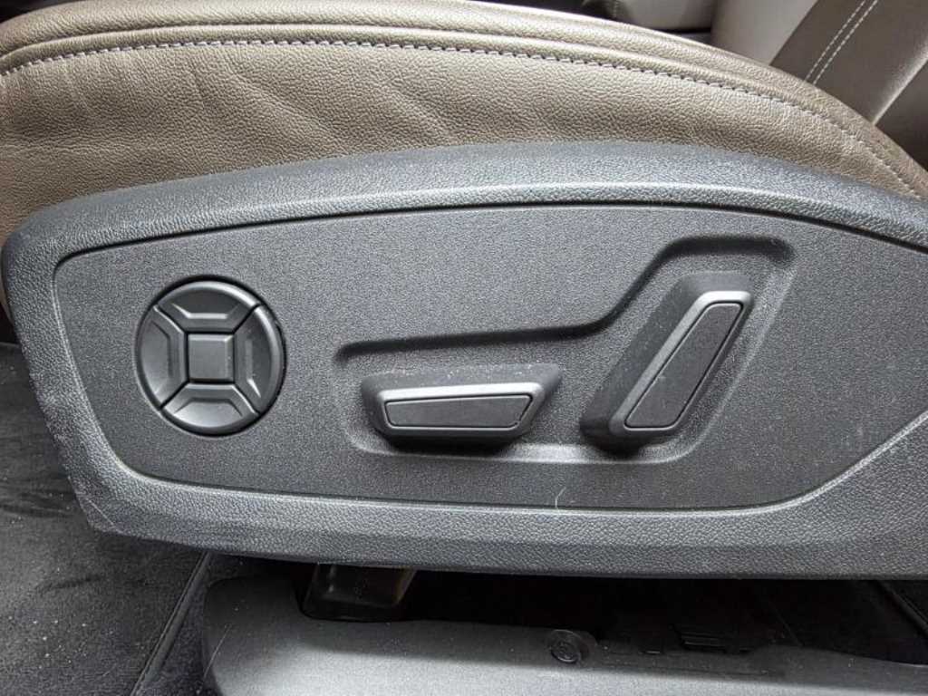 아우디 Q4 e-트론 40 프리미엄 - 이미지 6