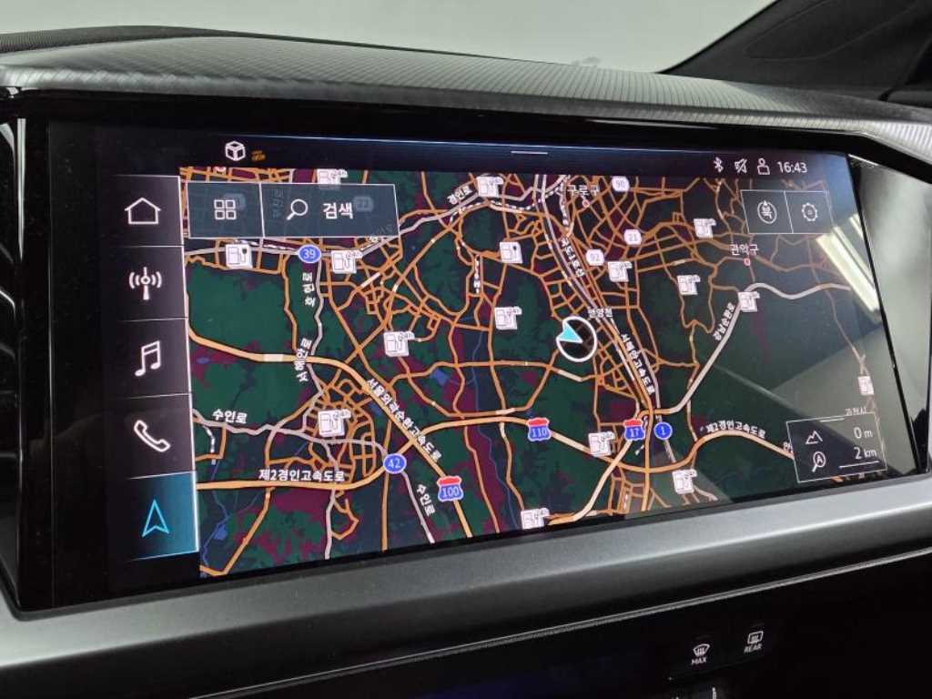 아우디 Q4 e-트론 40 프리미엄 - 이미지 10