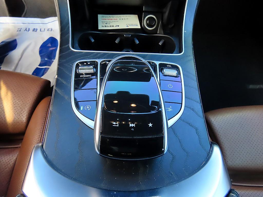 벤츠 C클래스(4세대) C200 쿠페 - 이미지 12