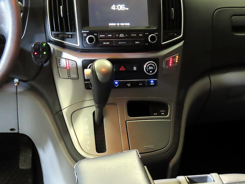 현대 그랜드스타렉스 12인승 LPi 스마트 - 이미지 17