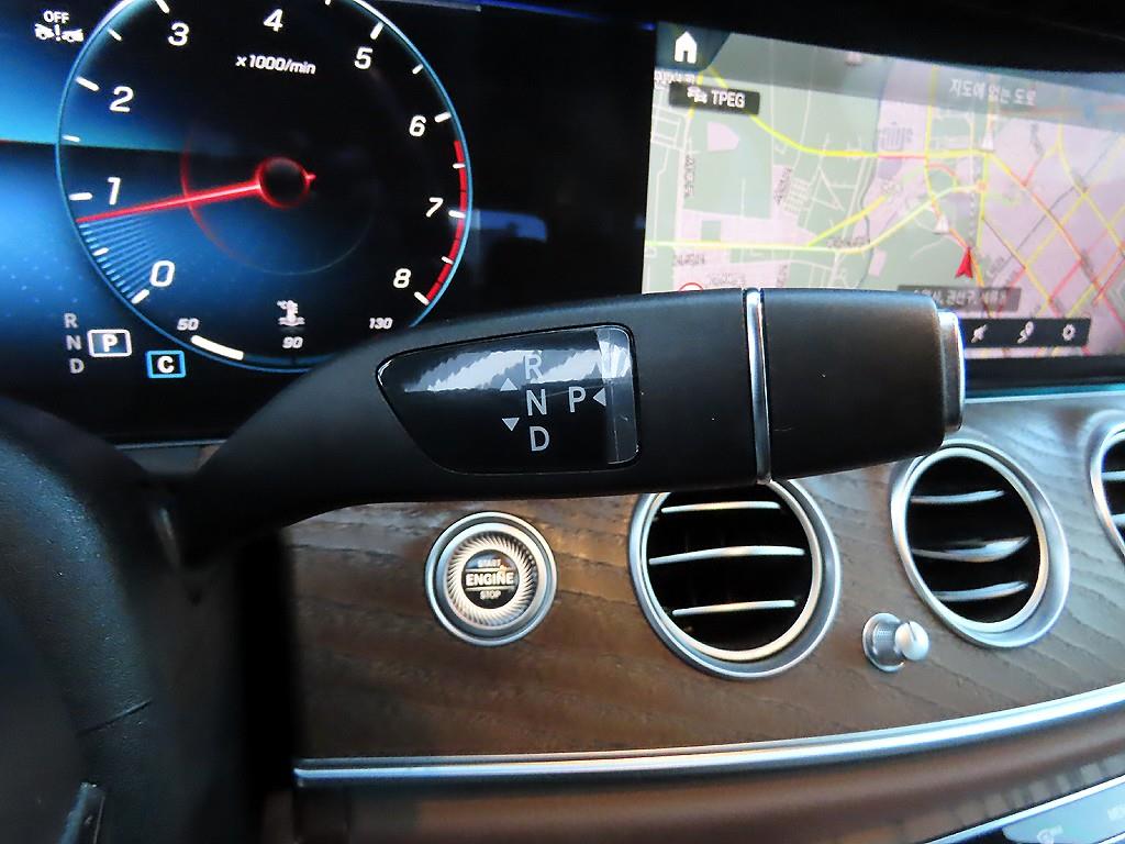 벤츠 E클래스(5세대) E250 익스클루시브 - 이미지 18