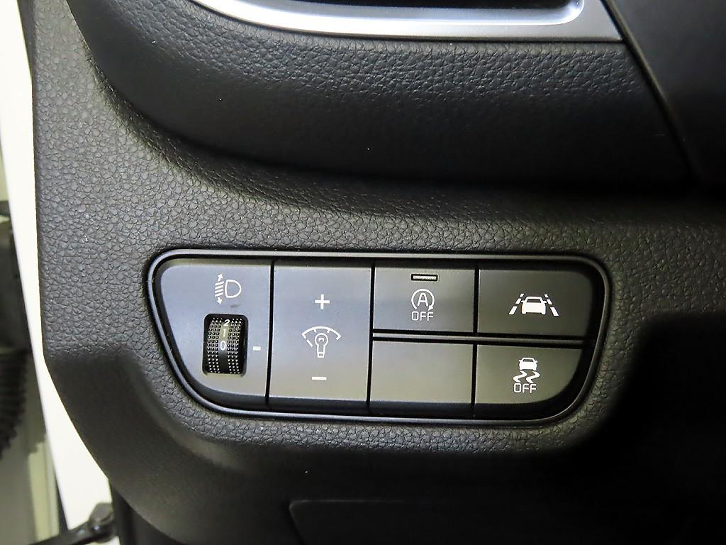 기아 셀토스 1.6 디젤 2WD 프레스티지 - 이미지 12