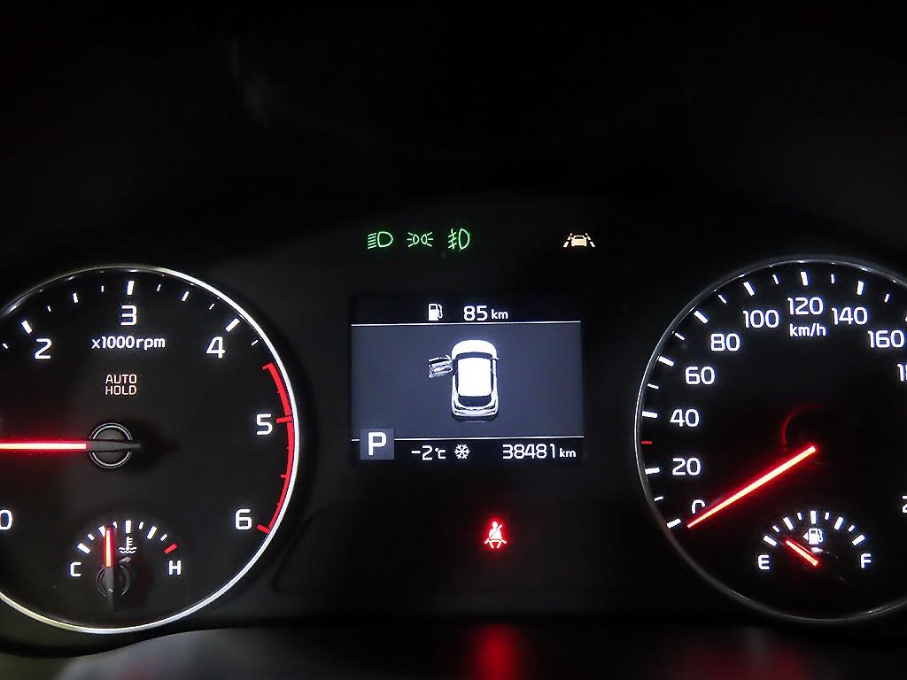 기아 셀토스 1.6 디젤 2WD 프레스티지 - 이미지 14