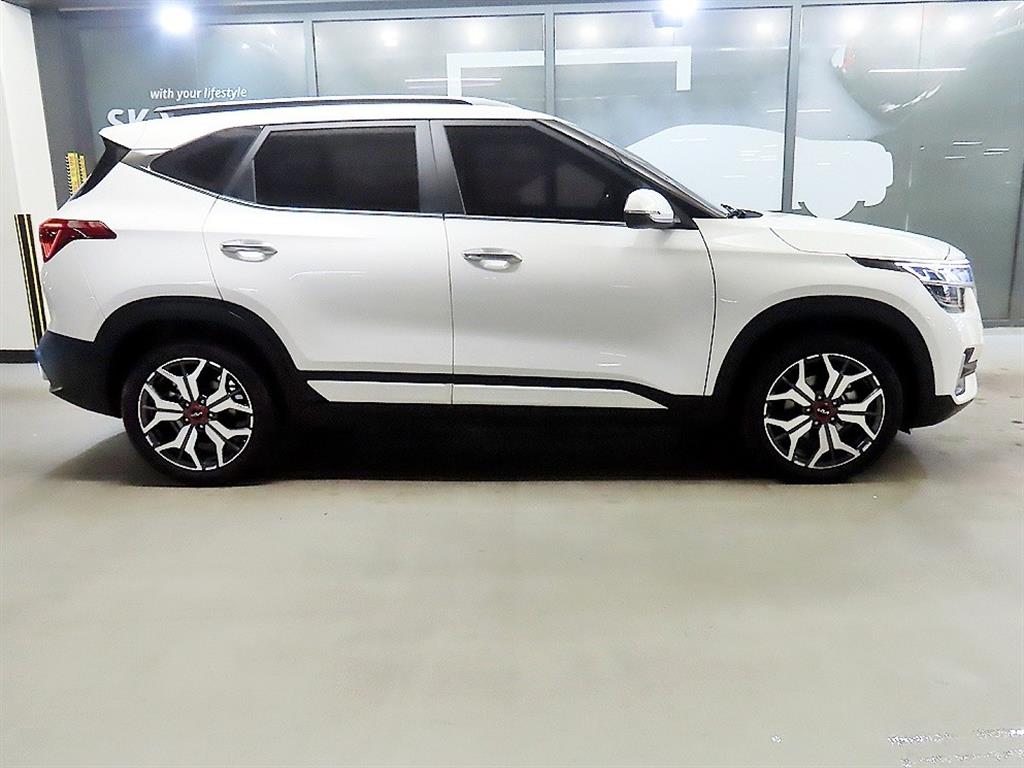 기아 셀토스 1.6 디젤 2WD 프레스티지 - 이미지 16