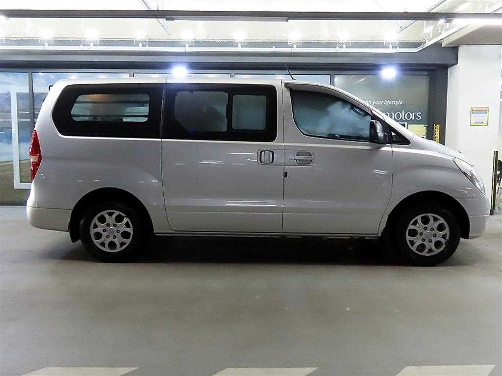 현대 그랜드스타렉스 5인승 LPi 밴 CVX 럭셔리 - 이미지 2