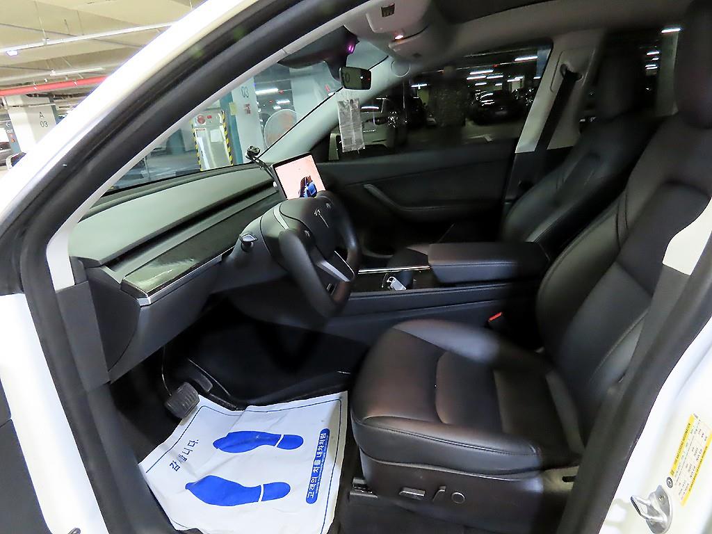 테슬라 모델 Y AWD 롱 레인지 - 이미지 20