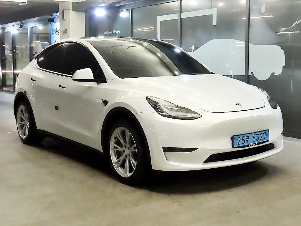 테슬라 모델 Y AWD 롱 레인지 - 이미지 9