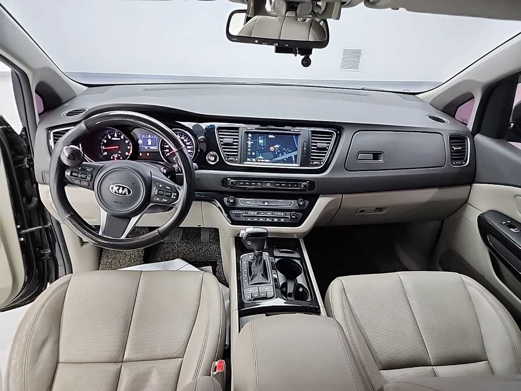 기아 올 뉴카니발 7인승 리무진 가솔린 프레지던트 - 이미지 16