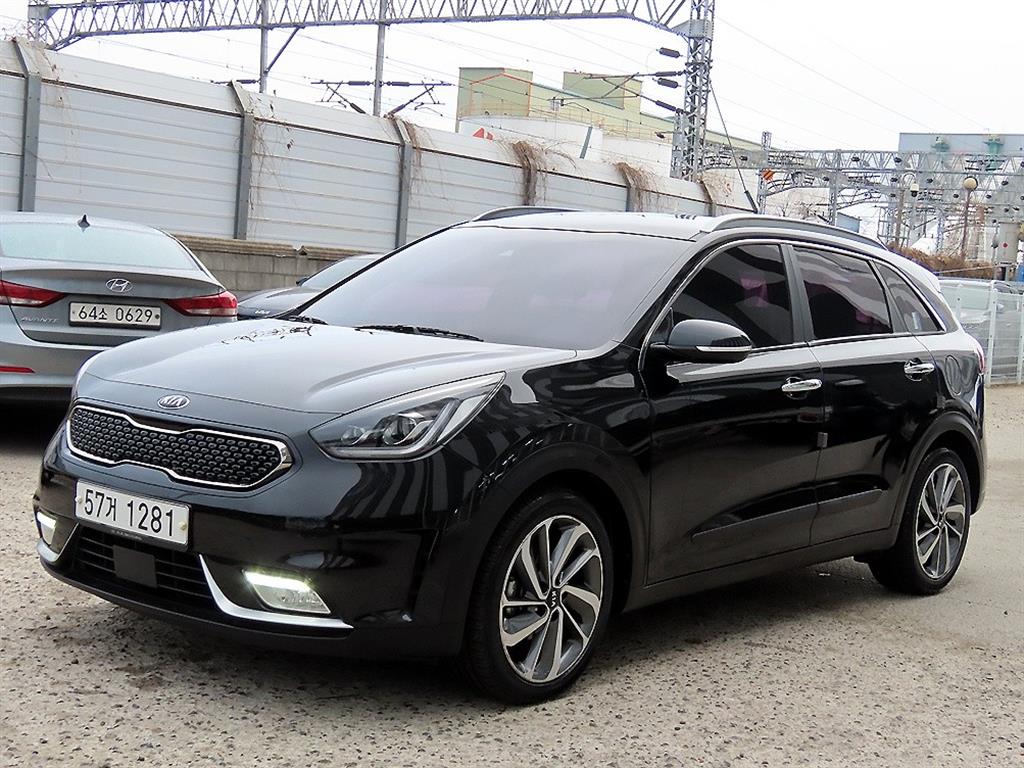 기아 니로 1.6 하이브리드 노블레스 - 이미지 13