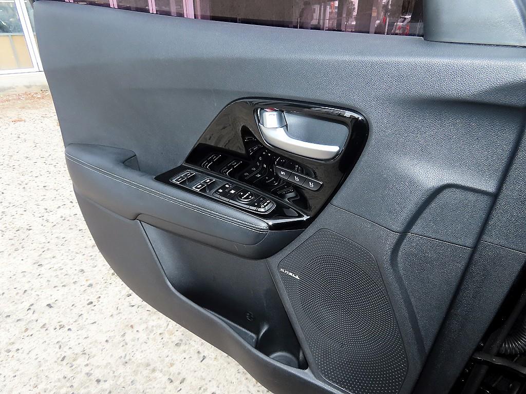 기아 니로 1.6 하이브리드 노블레스 - 이미지 19