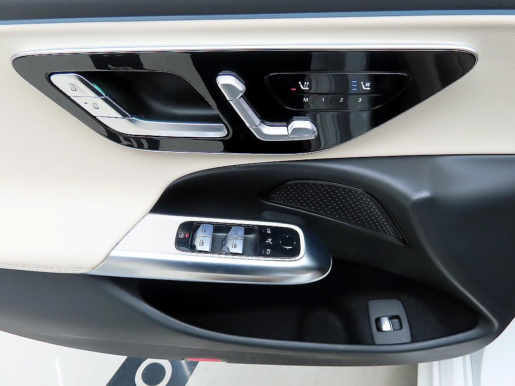 벤츠 E클래스(6세대) E200 아방가르드 - 이미지 8