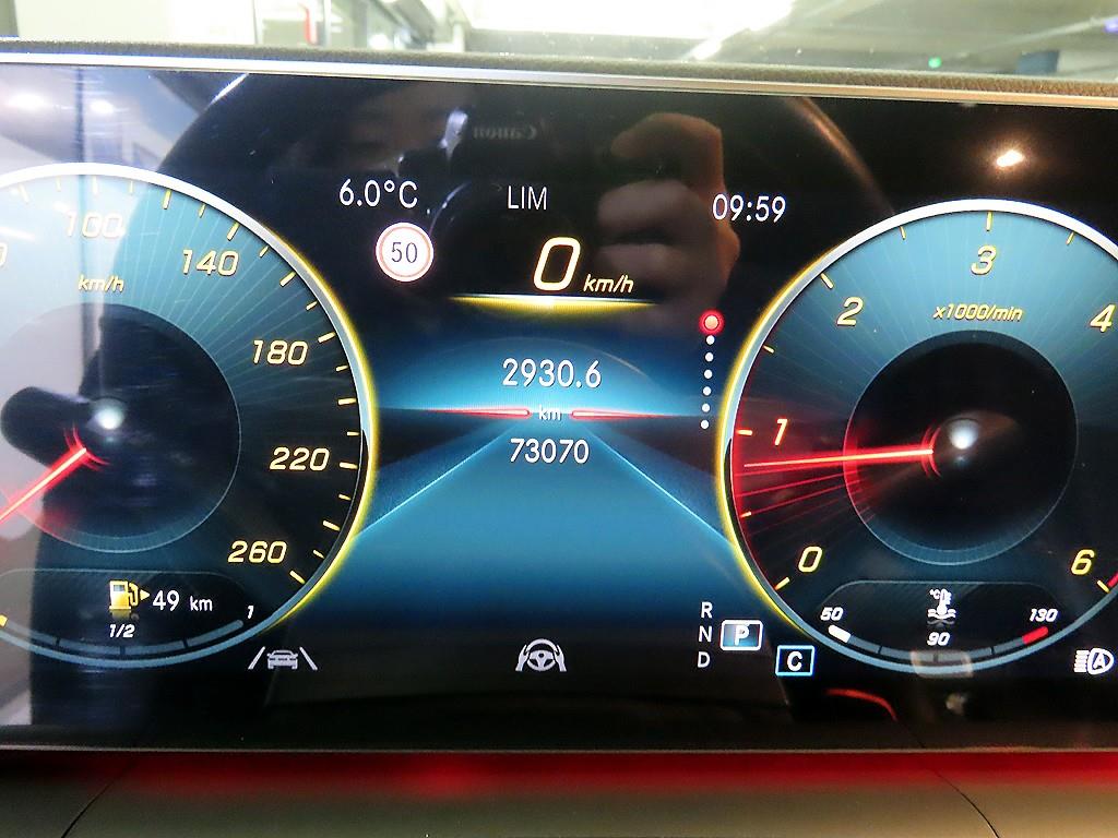 벤츠 GLE클래스(4세대) GLE 400d 4매틱 쿠페 - 이미지 6