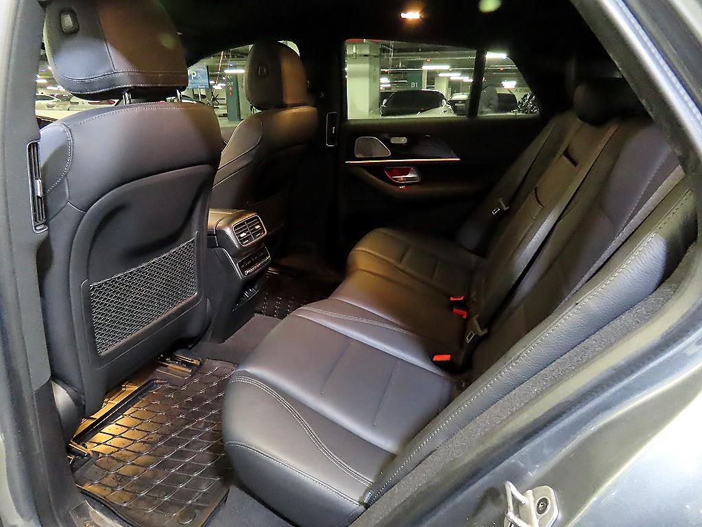 벤츠 GLE클래스(4세대) GLE 400d 4매틱 쿠페 - 이미지 4