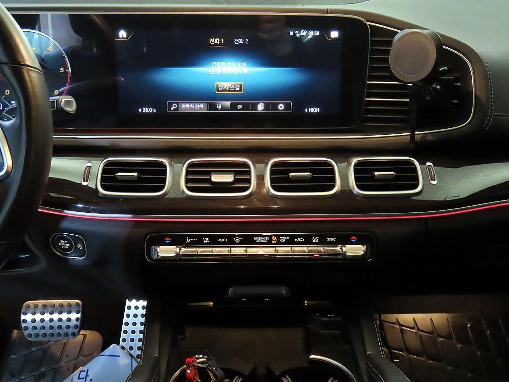 벤츠 GLE클래스(4세대) GLE 400d 4매틱 쿠페 - 이미지 7