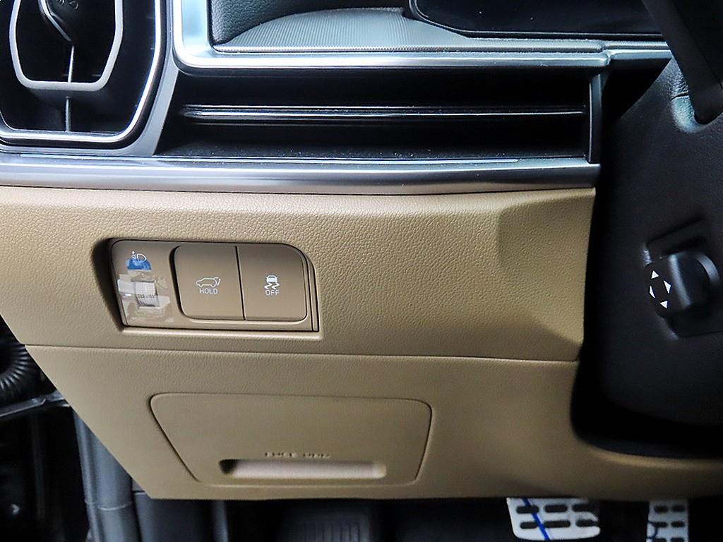 기아 더 뉴쏘렌토 하이브리드(MQ4) 1.6 HEV 2WD 시그니처 그래비티 - 이미지 4