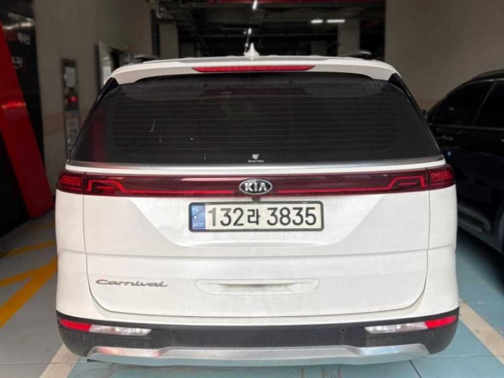 기아 신형 카니발(KA4) 9인승 디젤 시그니처