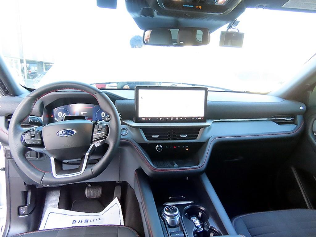 포드 익스플로러(6세대) 2.3 AWD ST라인 - 이미지 8