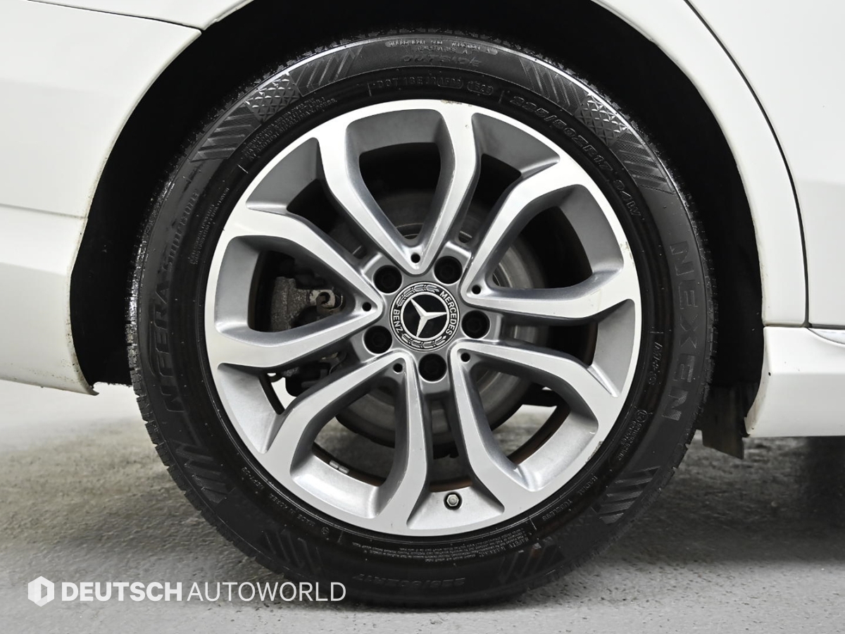 벤츠 C클래스(4세대) C200 아방가르드 - 이미지 6