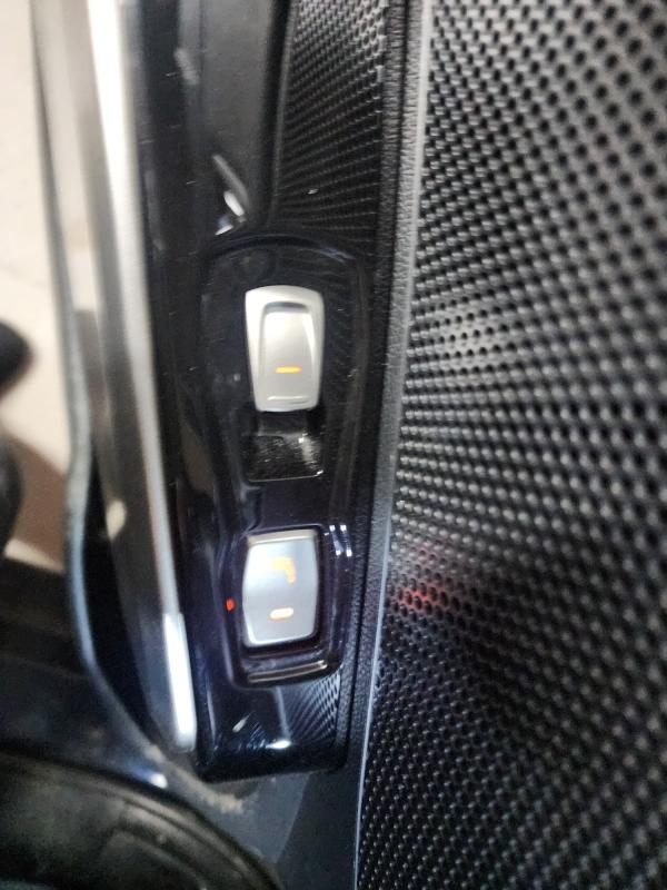 KG모빌리티(쌍용) 티볼리 가솔린 2WD LX 고급형 - 이미지 6