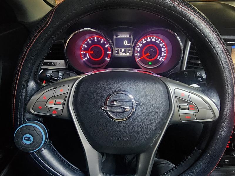 KG모빌리티(쌍용) 티볼리 가솔린 2WD LX 고급형 - 이미지 15