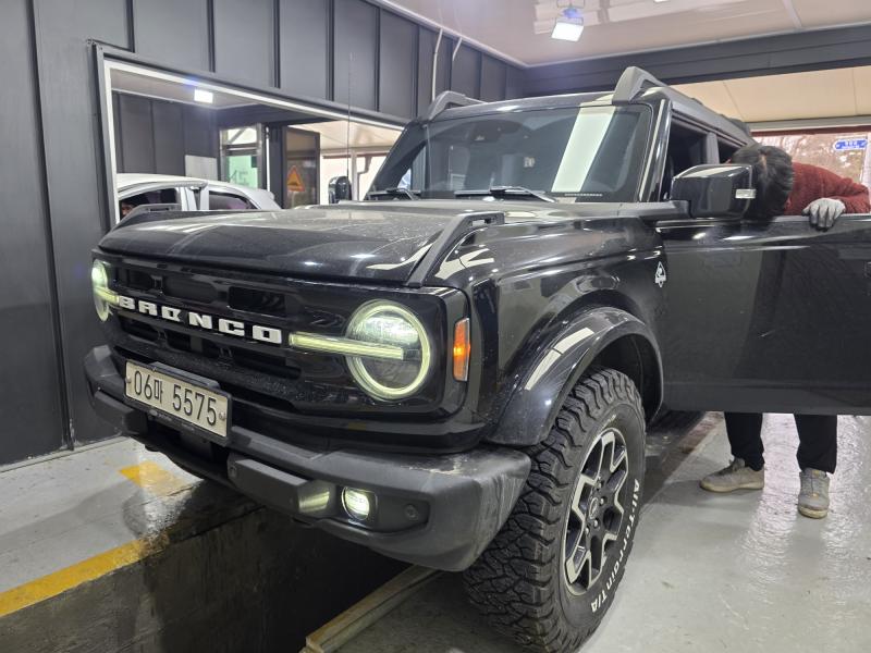 포드 브롱코(6세대) 2.7 4DR 아우터 뱅크스 - 이미지 18