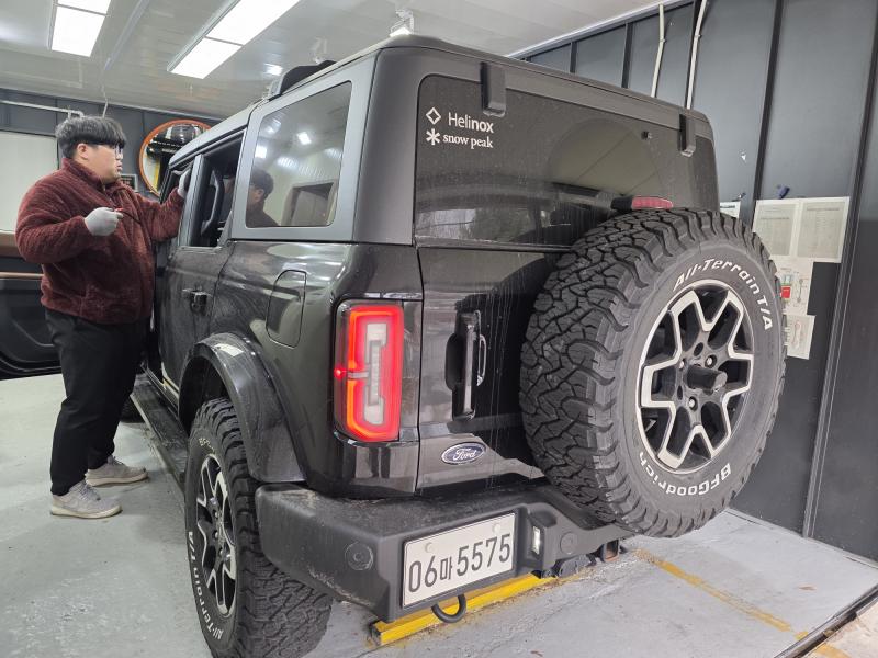 포드 브롱코(6세대) 2.7 4DR 아우터 뱅크스 - 이미지 17