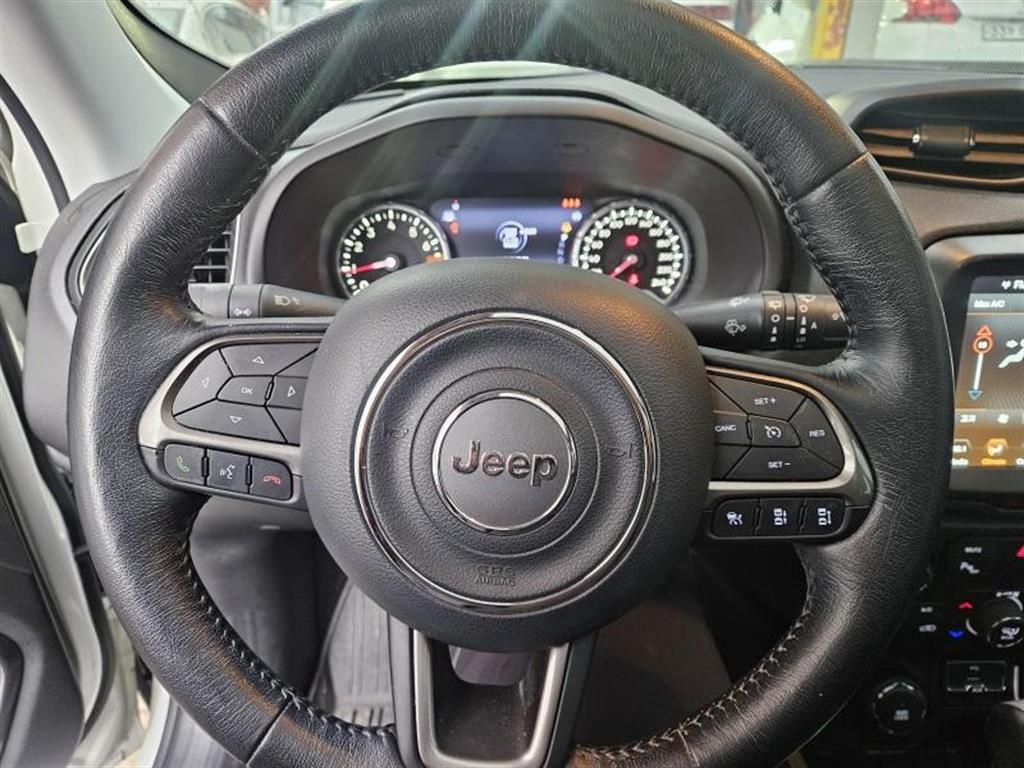 지프 레니게이드 2.4 가솔린 AWD 리미티드 - 이미지 9