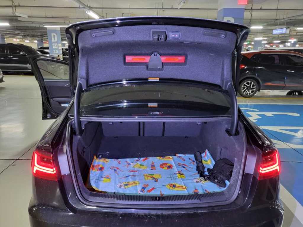 아우디 A6(4세대) 35 TDI 프리미엄 - 이미지 4