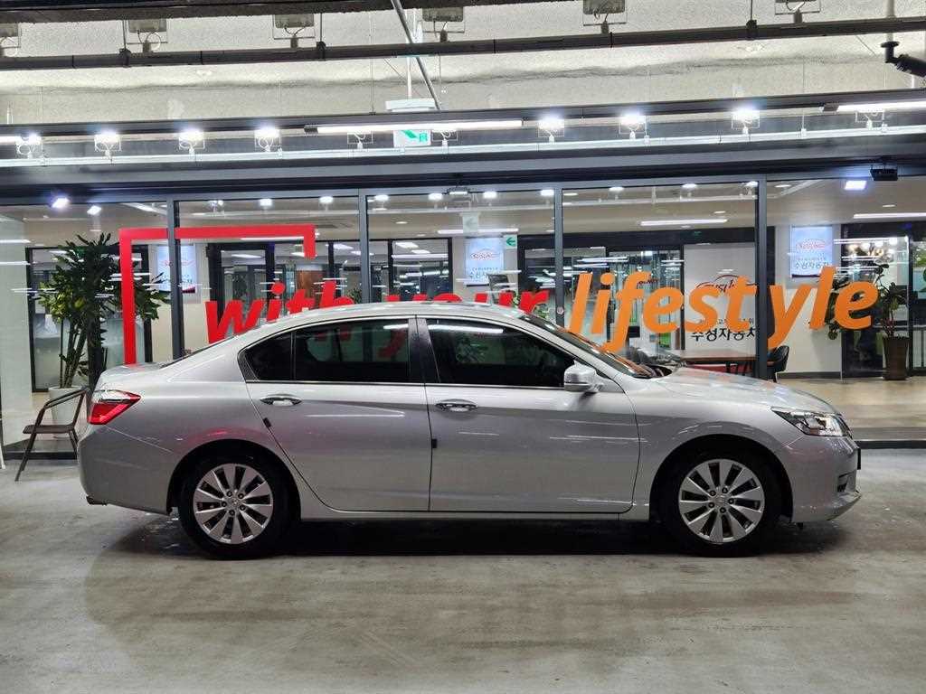 혼다 어코드(9세대) 2.4 EX-L - 이미지 16