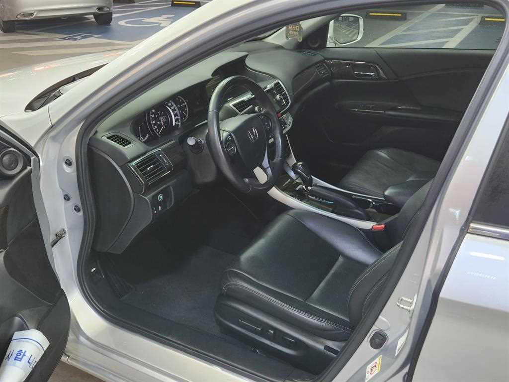 혼다 어코드(9세대) 2.4 EX-L - 이미지 13