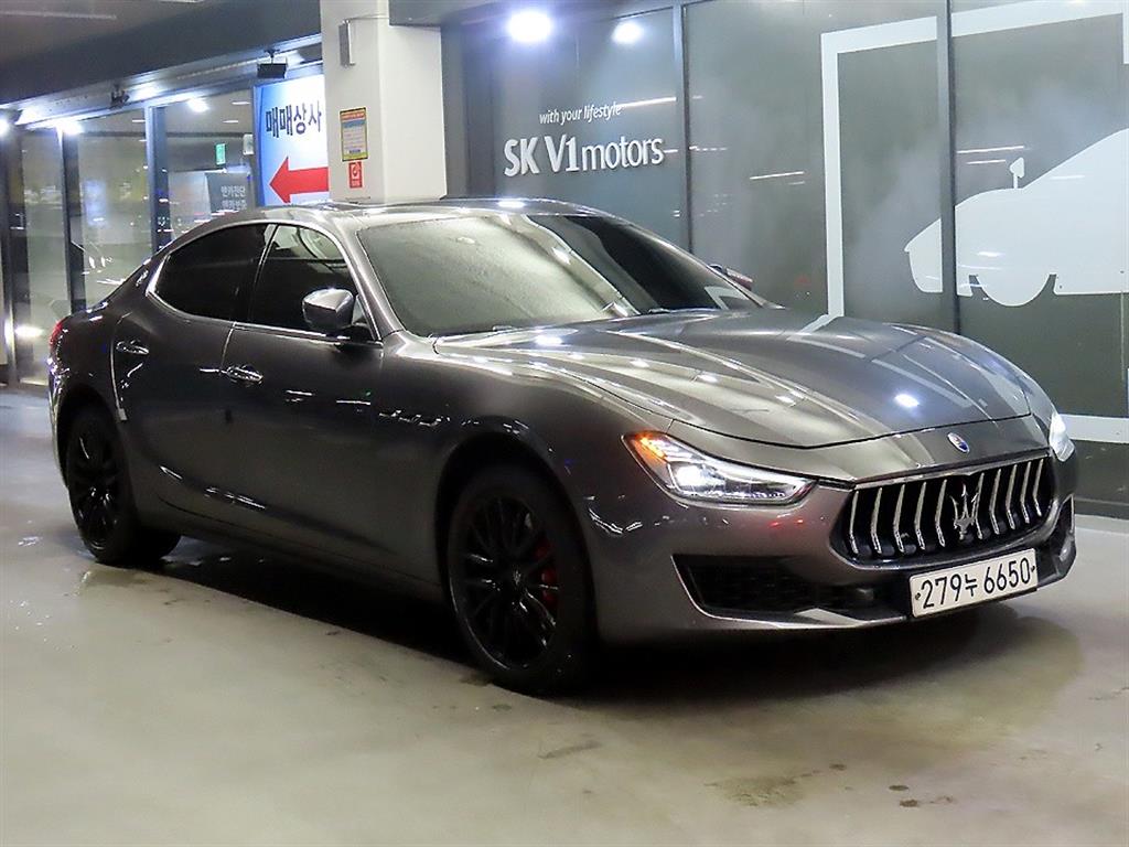 마세라티 기블리(3세대) 3.0S Q4 - 이미지 8