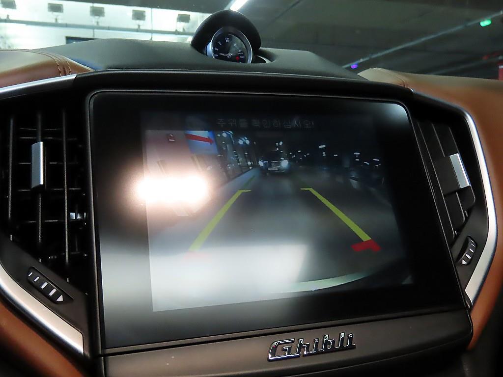 마세라티 기블리(3세대) 3.0S Q4 - 이미지 17