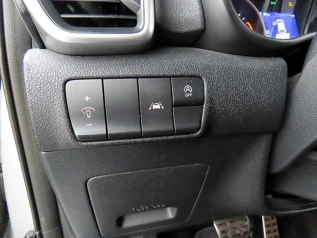 기아 스포티지 더 볼드 R2.0 디젤 2WD 프레스티지 - 이미지 20