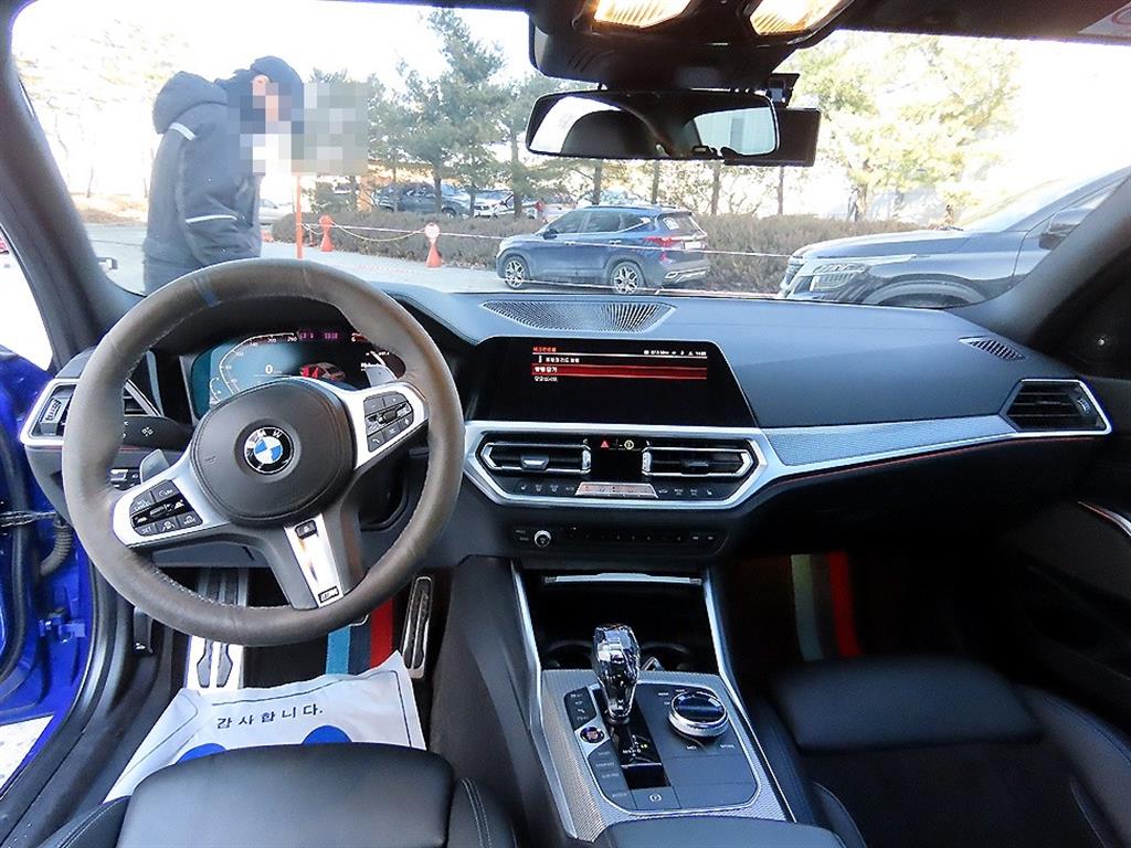 BMW 3시리즈(7세대) 320d M 스포츠팩 - 이미지 17