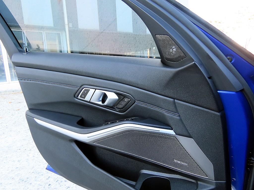 BMW 3시리즈(7세대) 320d M 스포츠팩 - 이미지 14