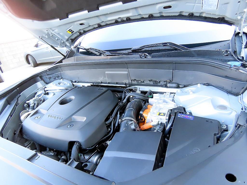 볼보 XC90 리차지 T8 AWD 얼티메이트 브라이트 - 이미지 2