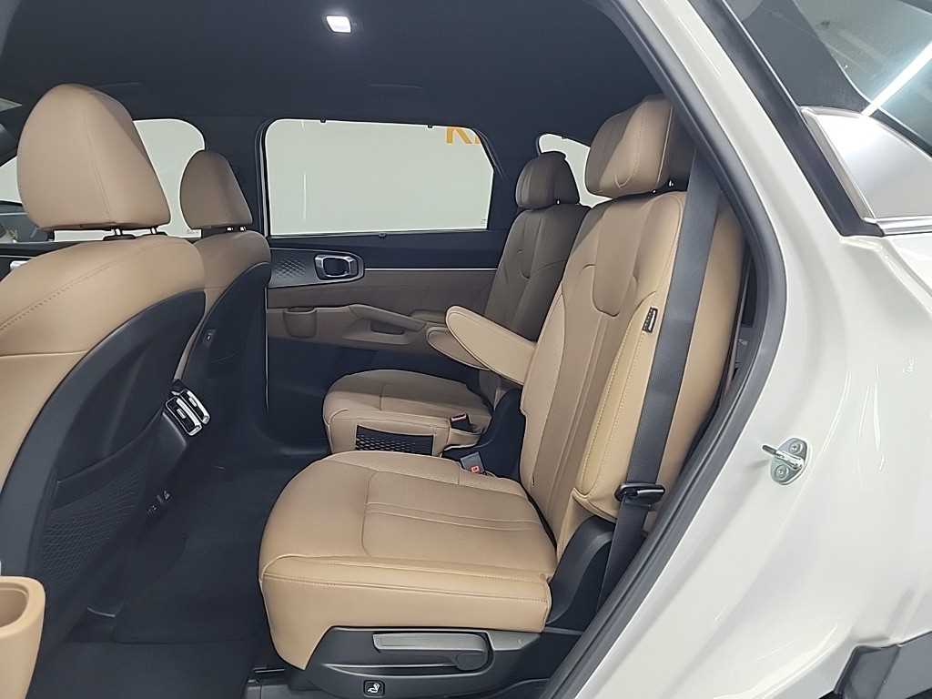 기아 더 뉴쏘렌토(MQ4) 2.5 가솔린 2WD 노블레스 - 이미지 17