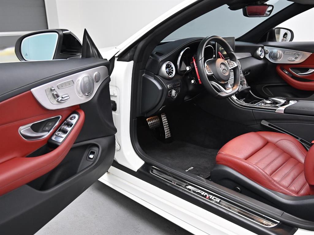 벤츠 C클래스(4세대) C43 AMG 4매틱 카브리올레 - 이미지 14