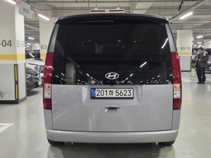 현대 스타리아 2.2 디젤 투어러 9인승 2WD 모던 - 이미지 14
