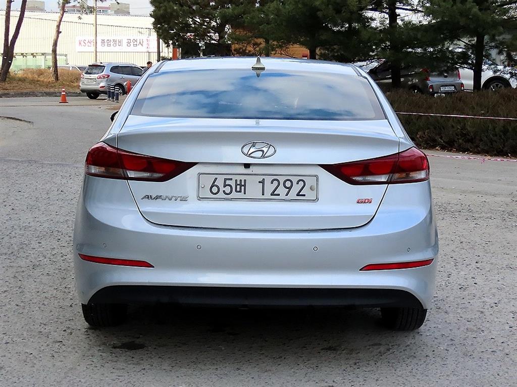 현대 아반떼AD 1.6 GDi 스마트 - 이미지 6