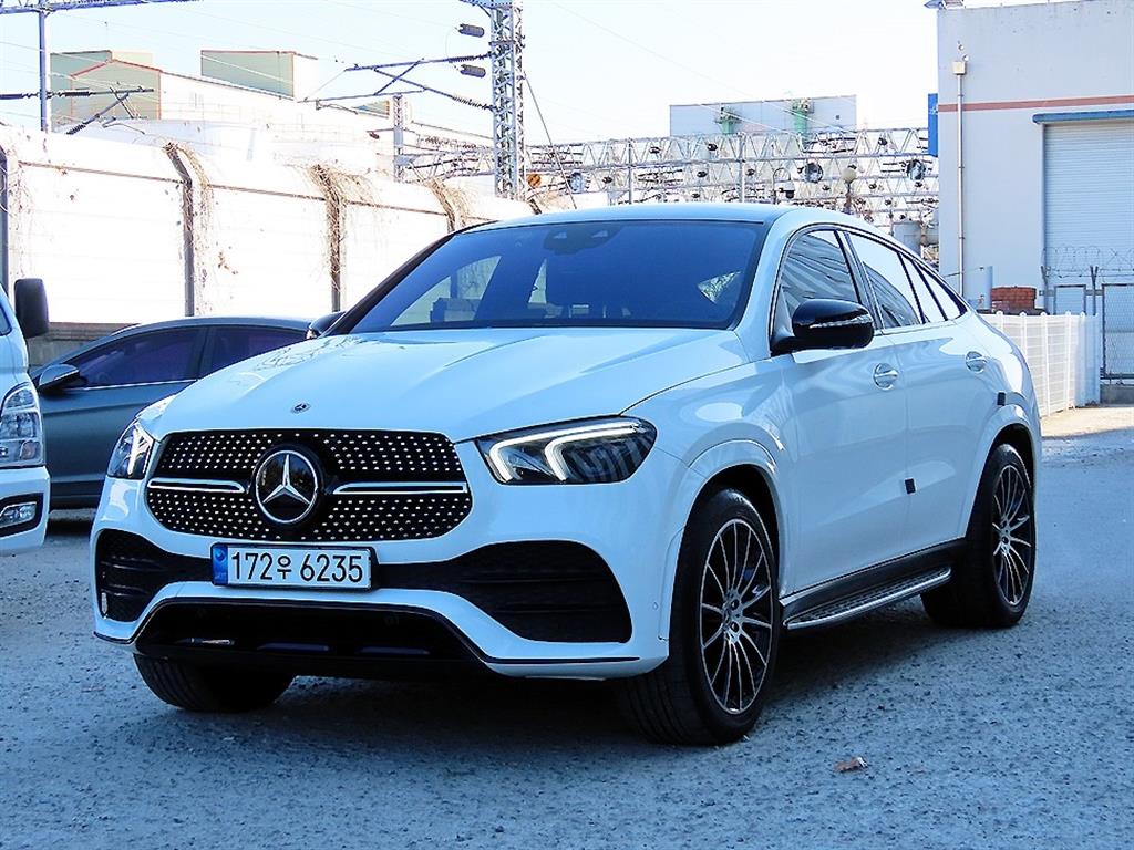 벤츠 GLE클래스(4세대) GLE 400d 4매틱 쿠페 - 이미지 2