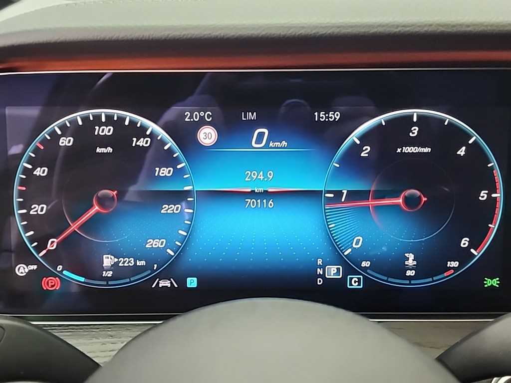 벤츠 E클래스(5세대) E220d 4매틱 AMG 라인 - 이미지 5