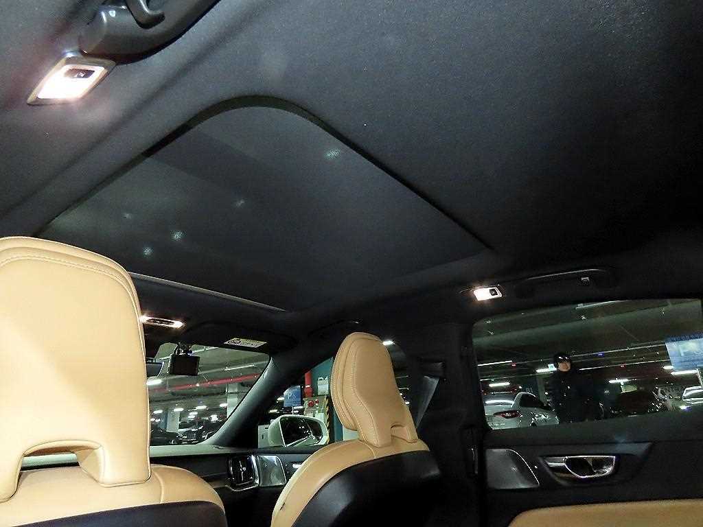 볼보 S60(3세대) 2.0 B5 인스크립션 - 이미지 16