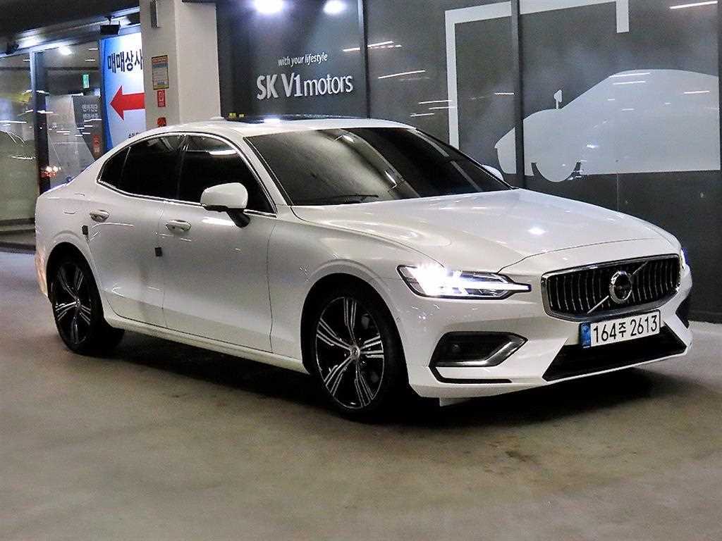 볼보 S60(3세대) 2.0 B5 인스크립션 - 이미지 3