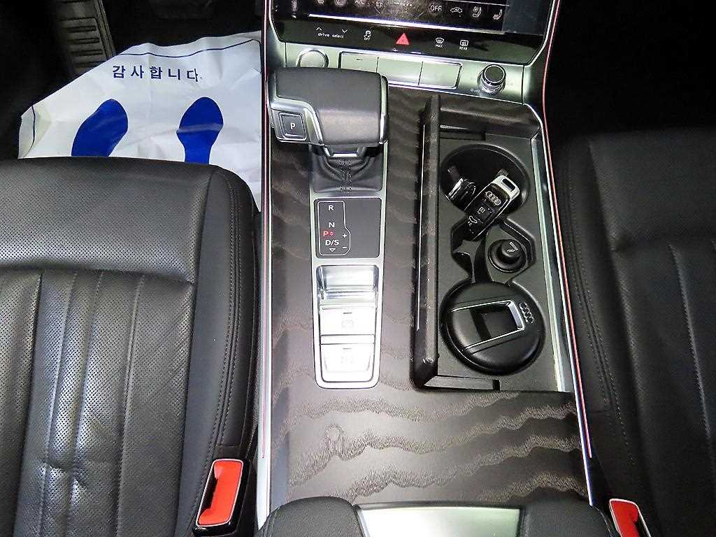 아우디 A6(5세대) 40 TDI 프리미엄 - 이미지 17
