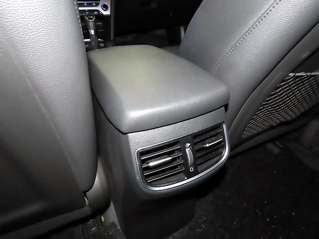 현대 아반떼AD 1.6 GDi 모던 스페셜