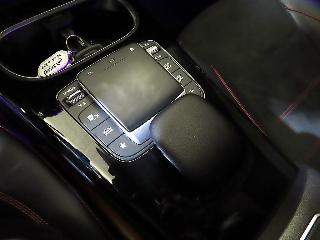 벤츠 A클래스(4세대) A250 4매틱 세단 - 이미지 18