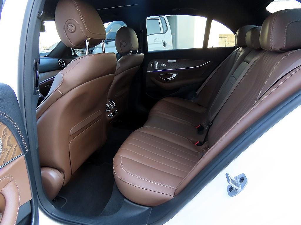 벤츠 E클래스(5세대) E300e 4매틱 익스클루시브 - 이미지 10