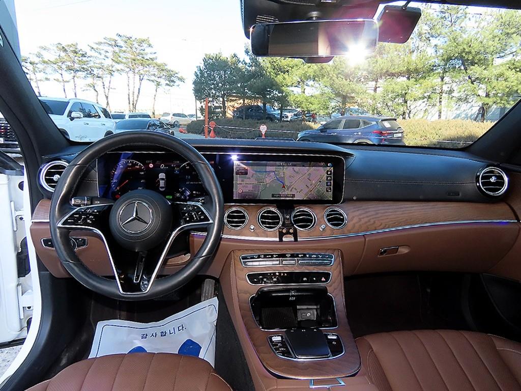 벤츠 E클래스(5세대) E300e 4매틱 익스클루시브 - 이미지 16