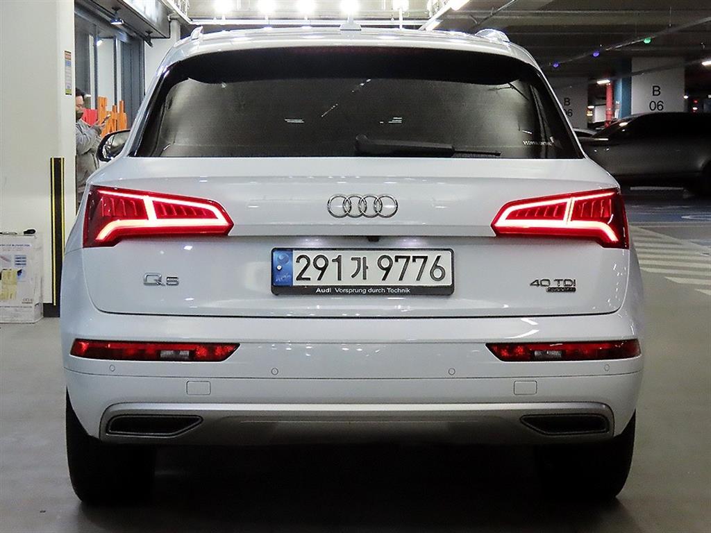 아우디 Q5(2세대) 40 TDI 콰트로 프리미엄 - 이미지 10
